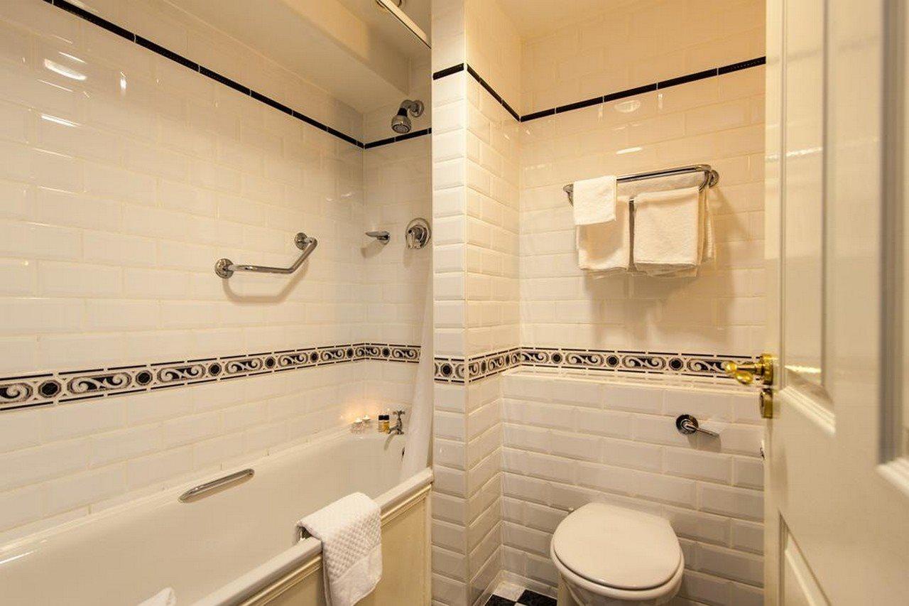 Castle Hotel 3*
